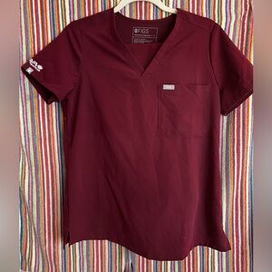 Figs scrub set - size small - burgundy